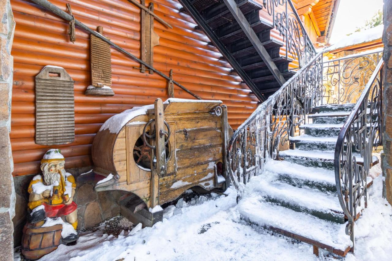 Smerichka Hotel Slavske Exterior photo